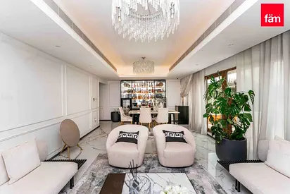 Upgraded | Single Row | Vacant In September
