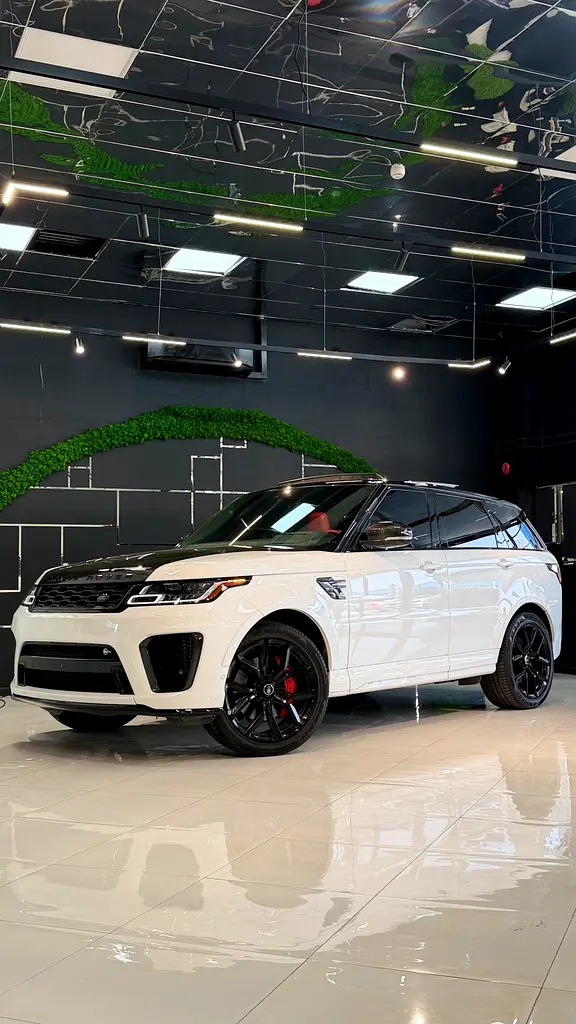 Land Rover Range Rover Sport 2019 — photo 1 of 20