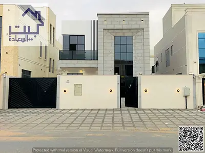 فيلا للايجار في الحليو 2  اول ساكن  حوش واسع داخل الفيلا  مجلس + 2 صاله  خمس غرف ماستر  خزائن بالحائط  مطبخ رئيسي مجهز بالكامل حديث + مطبخ تحضيري  غرف