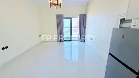 Elegant Studio | Kitchen Appliances vacant Unit
