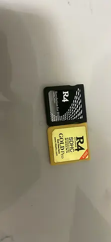R4 DS/DSi Flashcart Cards (Two Units) - Gold Pro  R4 Revolution