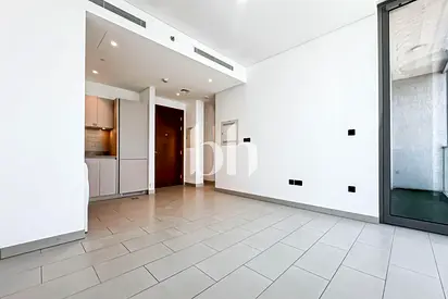 Cozy and Bright 1BR | Up to 6 cheques | Vacant