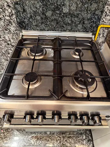 Stainless Steel 4-Burner Gas Cooker with Oven - Good Working Condition