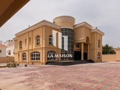 Upgraded 7BR Villa | Privet Pool |Flexible Payment