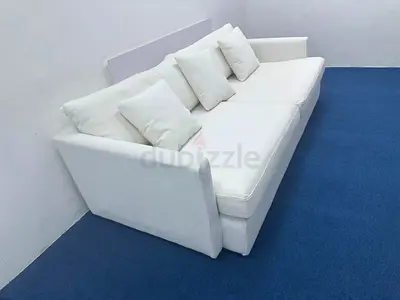 Perfect condition cratebarrel three seater sofa