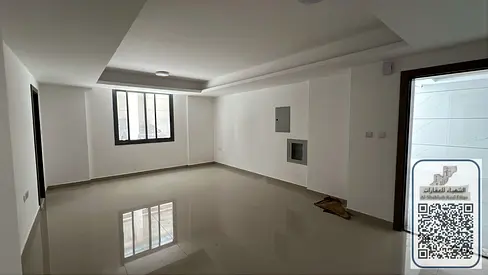 غرفة وصالة أول ساكن للإيجار بسعر مميز في موقع حيوي مقابل مركز شرطة الحميدية٢ حمام مطبخ أمريكى مفتوح قريب جميع الخدمات مع شهر مجاني