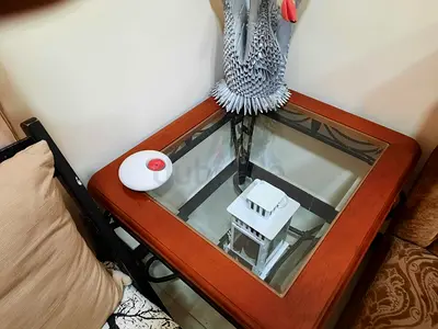 Side table steel  wood like frame, glass top    050 7198546