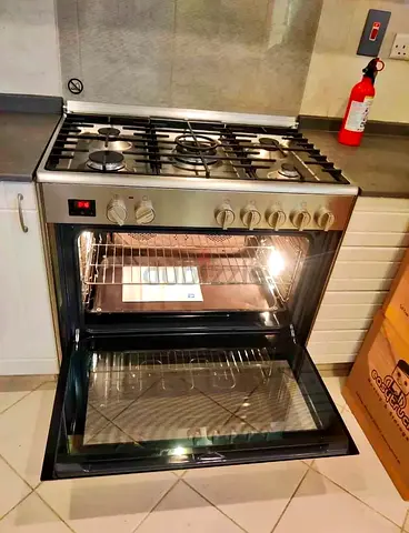 Bosch latest model series 8 5 Burnet gass/electric 2in1 top gass oven electric dual fan stove 90x60