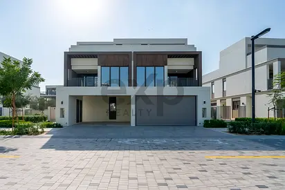 NEW | 5 Bed Open Kitchen | GreenBelt View