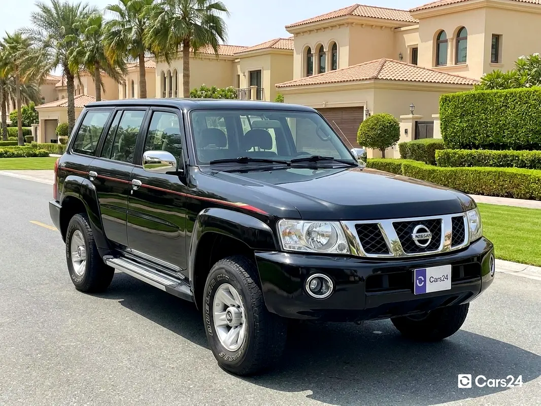 Nissan Patrol Safari 2021 — photo 1 of 12
