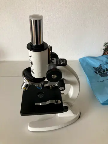 Student compound microscope