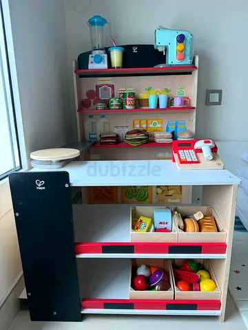 Hape Pop-up Shop with accessories