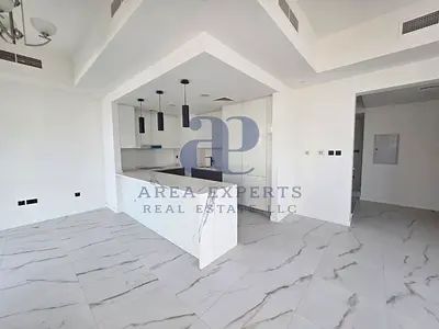 Huge Plot | Corner-Unit Villa | Area Expert