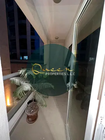 شقة غرفتين وصالة للايجار السنوي بليوارة بمساحة كبيرة وباركن حاص وغاز طبيعي وتكييف مركزي