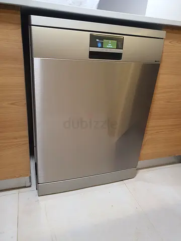 Siemens iQ700 Dishwasher 3 Racks - Good Working Condition