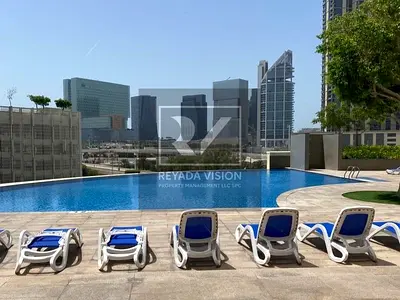 Spacious| Bright Apartment | Sea View