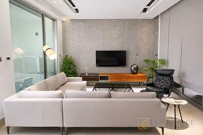 Spacious | Internal courtyard | Park views