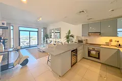Upgraded | High Floor | 779 square feet