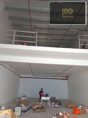 2800 sq ft mezzanine warehouse in Al Jurf with 25 kW power
