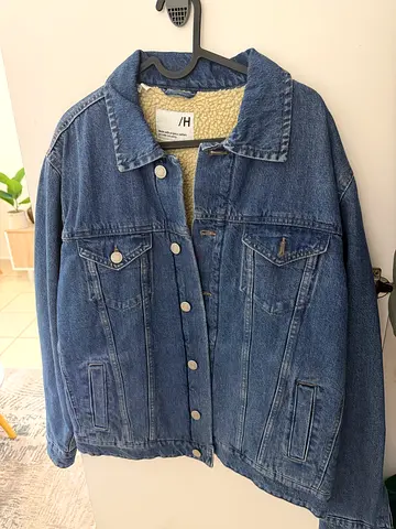 Mens Blue Sherpa-Lined Denim Jacket - Medium