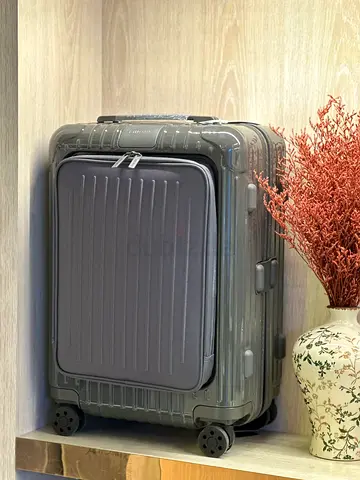 Rimowa cabin