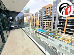 Fully-furnished 2bedroom hall apt / pool view / corner unit