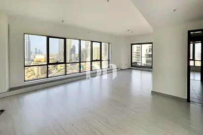 Burj Khalifa View | 2 plus Maid | Walk-in Closet