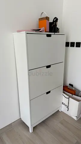 White 3-Compartment Shoe Cabinet — Slim, Good Condition