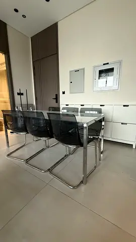 IKEA modern 6 seater table with 6 chairs
