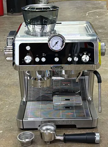Delonghi Coffee Machine
