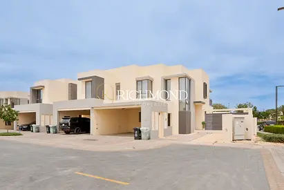 Corner 5BR Villa | First Rental | Private Garden | Maple 2