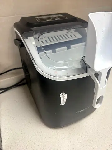 Crownful Ice Maker