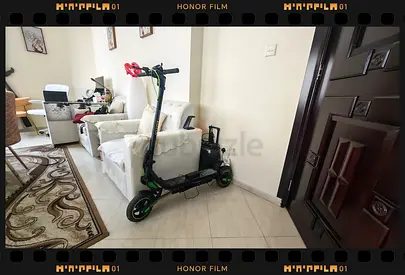 Mr toys Electric Scooter - excellent condition