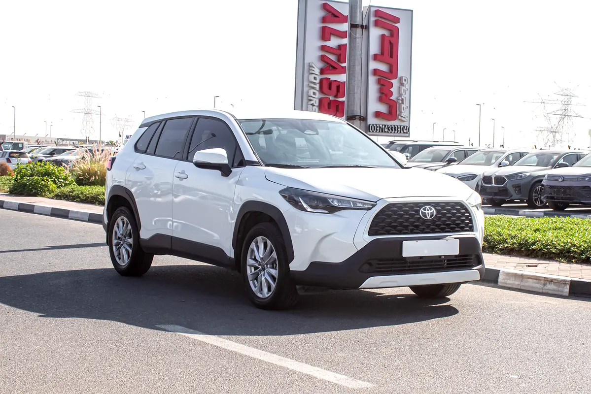 Toyota Corolla Cross 2024 — photo 1 of 17