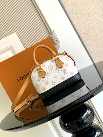 Louis vuitton Alma Mini bag
