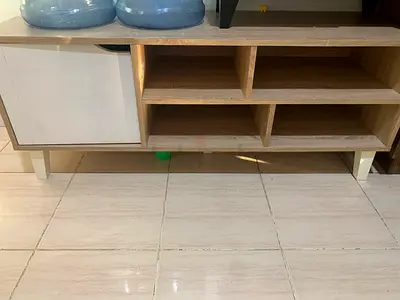 Light wood TV entertainment unit with storage shelves (good condition)