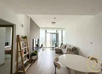 High Floor | Premium Furnishings | Community View
