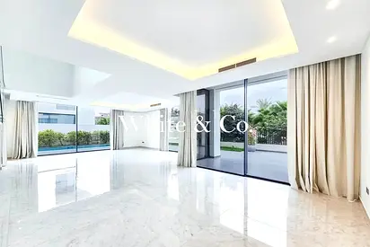 Prime location | Big Plot | 5 Bedrooms