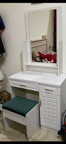 Dressing table 100 AED