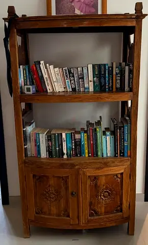 Wooden - Asian style bookshelf