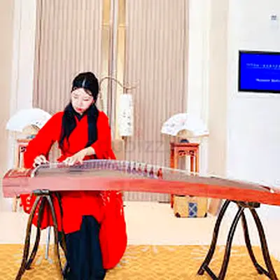 Chinese Guzheng Player in Dubai!