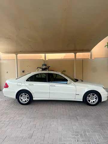 Mercedes Benz E230 Elegance 2009,GCC, First Owner