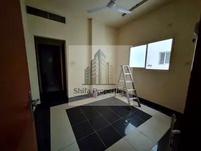 SPECIOUS/ 1BHK FAMILY BUILDING/ CLOSE TO E311/ JUST 28K
