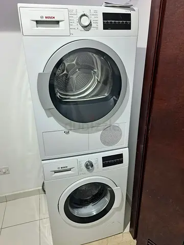 Bosch Series 6 Seprate Set WasherDryer Barely Use Same As New
