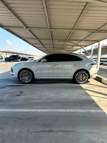 بورشه كايان الفئة Platinum Edition