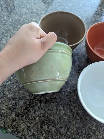 Pottery barn serveware - set of 4