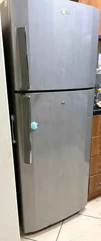 LG LG double-door (top-mount) frost-free refrigerators 350 liters.