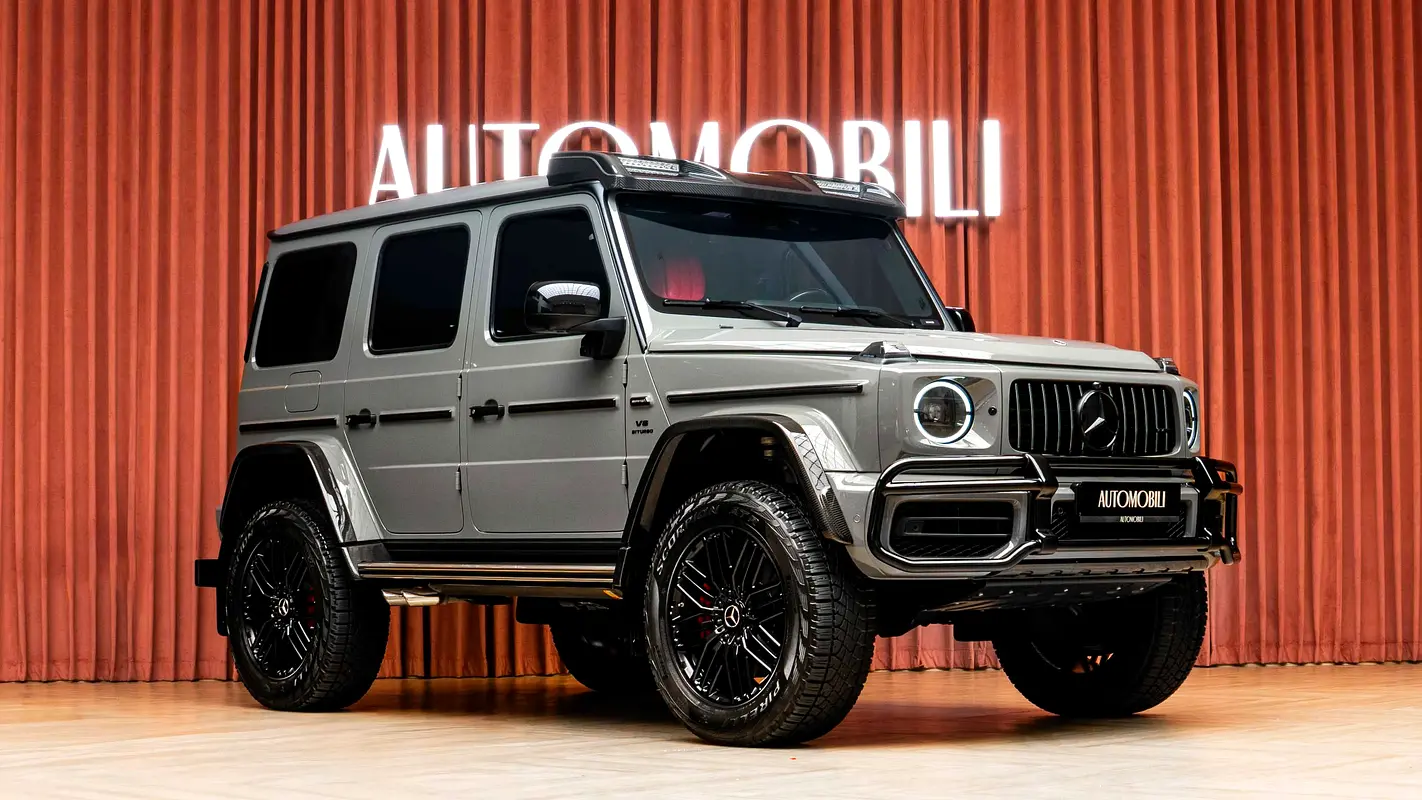 Mercedes-Benz G-Class 2023 — photo 1 of 20