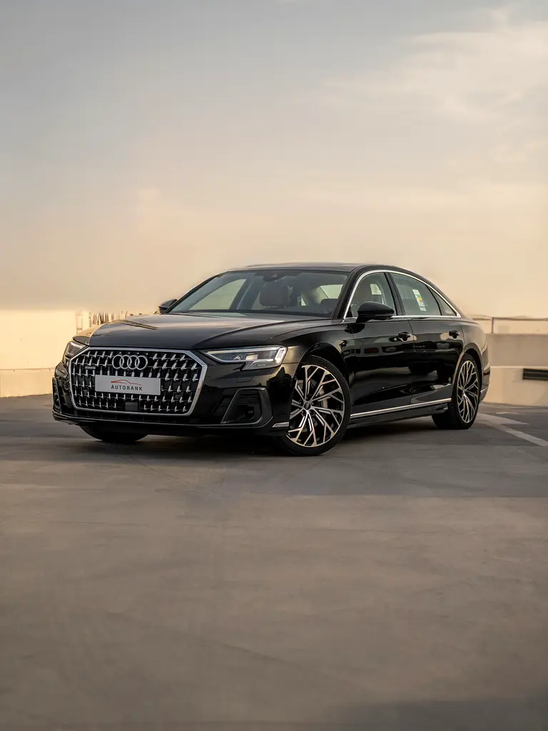 Audi A8 2026 — photo 1 of 17