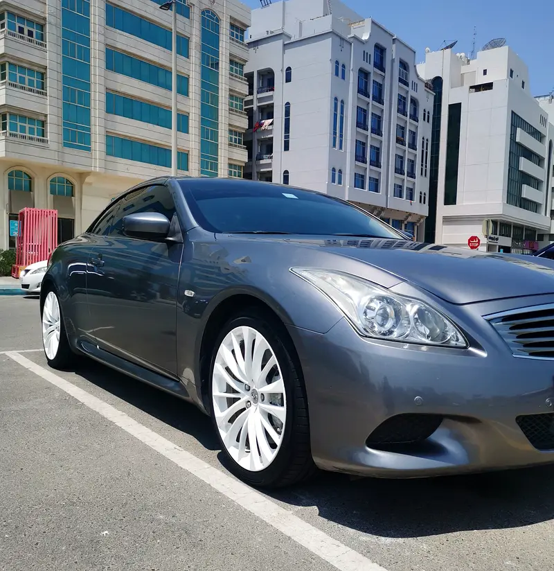 Infiniti G37 2013 — photo 1 of 15